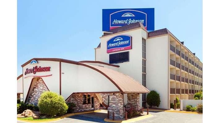 Howard Johnson by Wyndham Arlington Ballpark / Six Flags, Hotel in Arlington