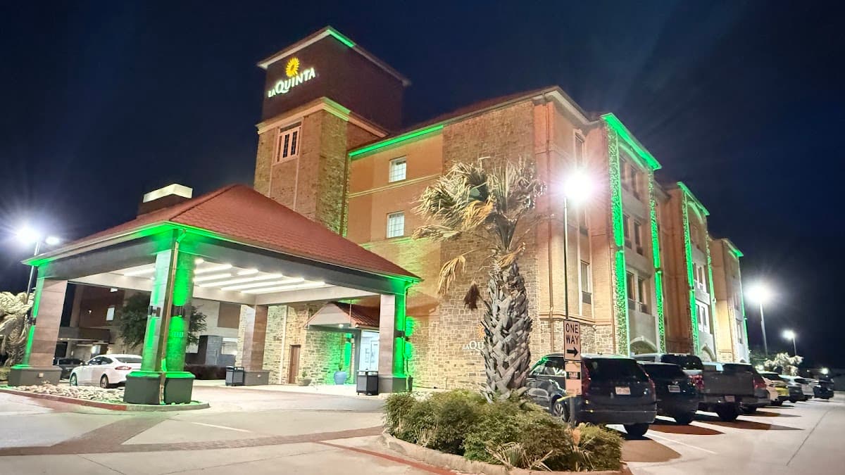 La Quinta Inn & Suites by Wyndham Dallas Grand Prairie South, Hotel in Grand Prairie