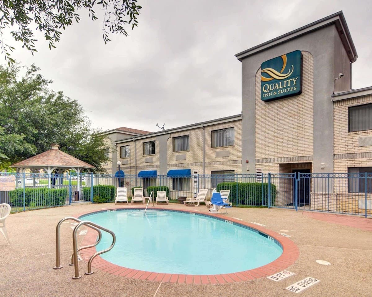 Quality Inn & Suites Grand Prairie South, Hotel in Grand Prairie