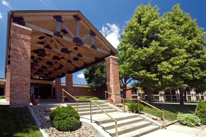 Lake Okoboji Resort & Conference Center, Resort in Arnolds Park