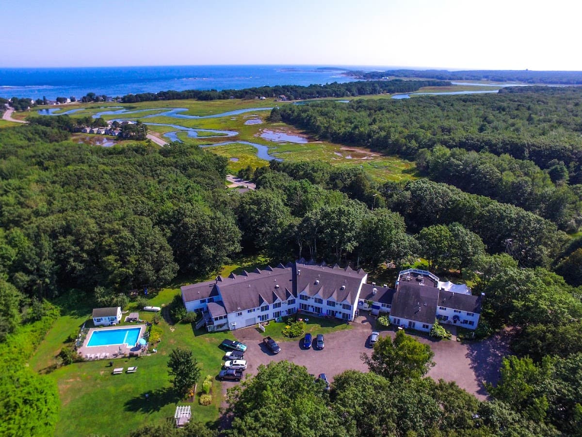 Ocean Woods Resort, Resort in Arundel