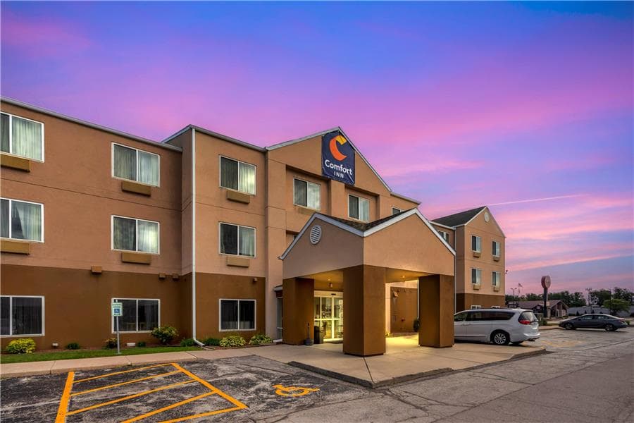 Comfort Inn & Suites Green Bay Stadium Area, Hotel in Ashwaubenon