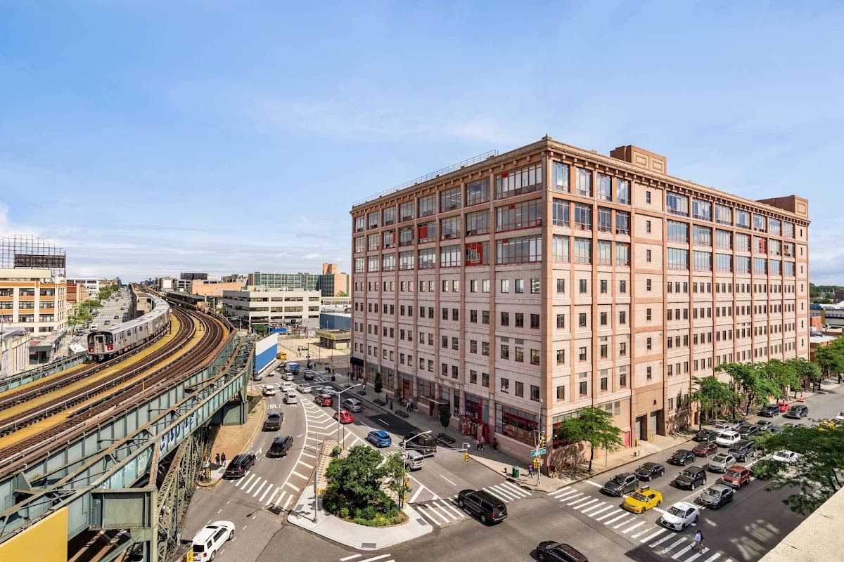 Days Inn by Wyndham Long Island City, Hotel in Sunnyside