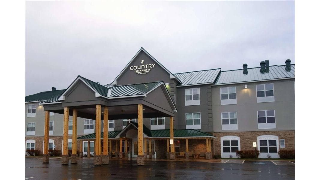 Country Inn & Suites by Radisson, Houghton, MI, Hotel in Houghton