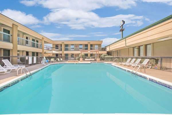 Days Inn by Wyndham Attalla, Hotel in Attalla