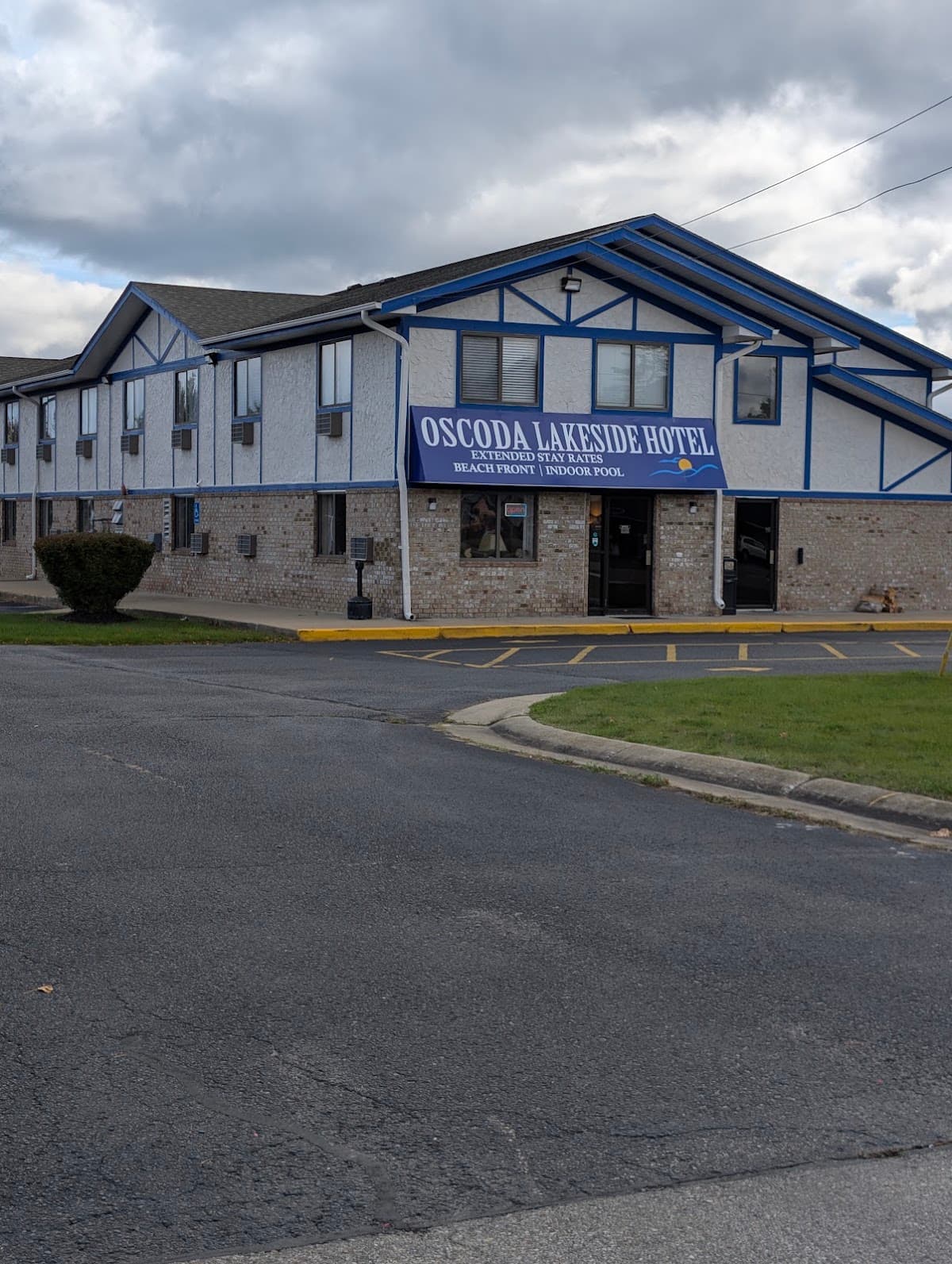 Oscoda Lakeside Hotel, Hotel in Au Sable
