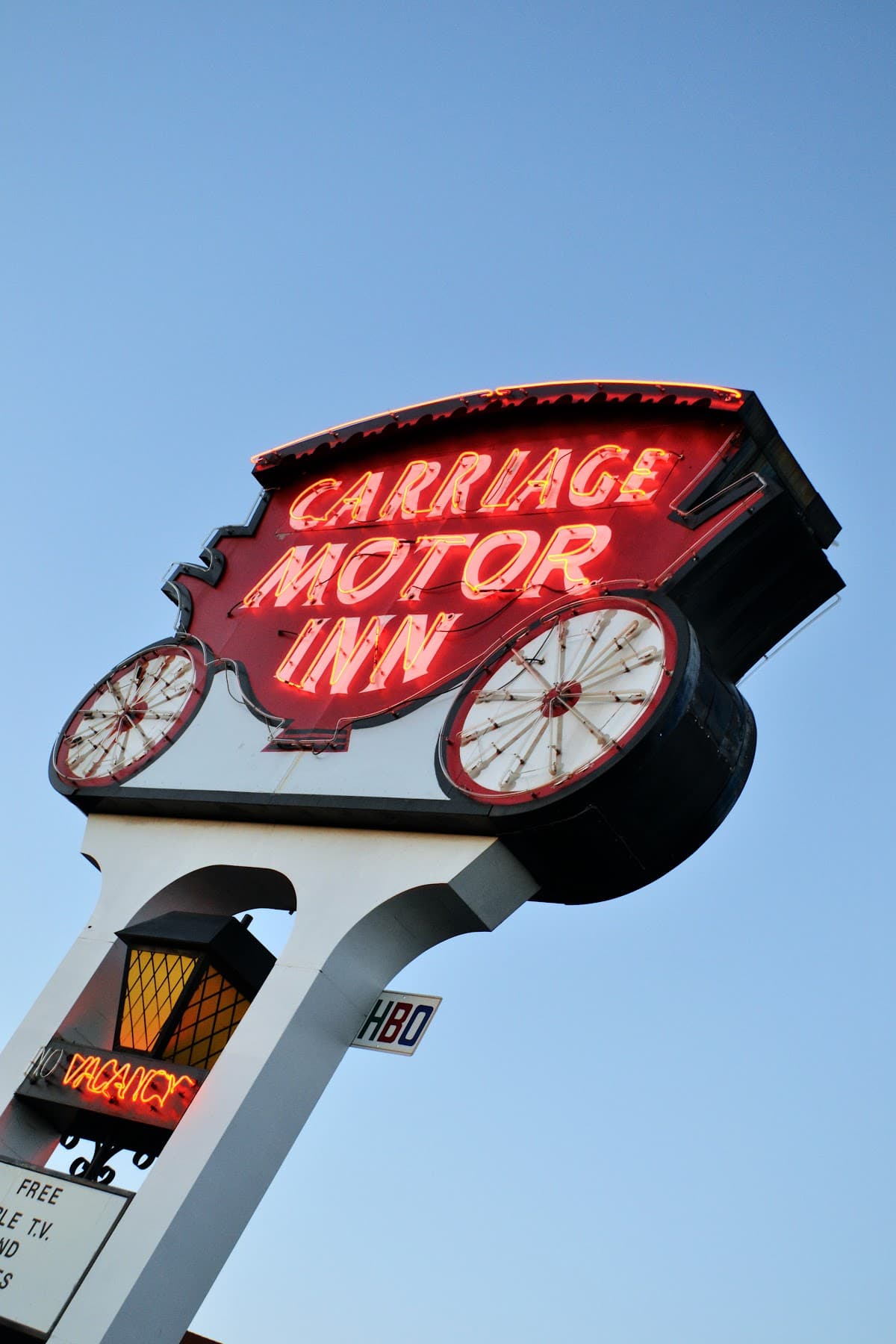 Carriage Motor Inn, Hotel in Aurora