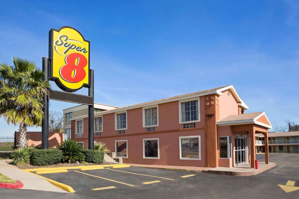 Super 8 by Wyndham Austin Downtown/Capitol Area, Hotel in Austin
