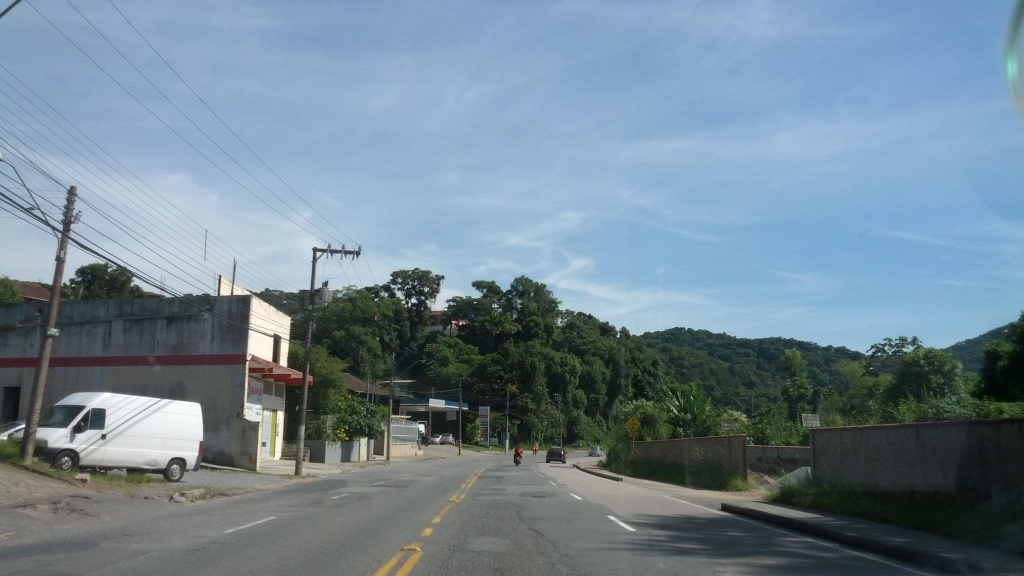 Street view near Hotel Klöppel, Blumenau — © poeiradasestrelas (CC BY-SA · Mapillary)