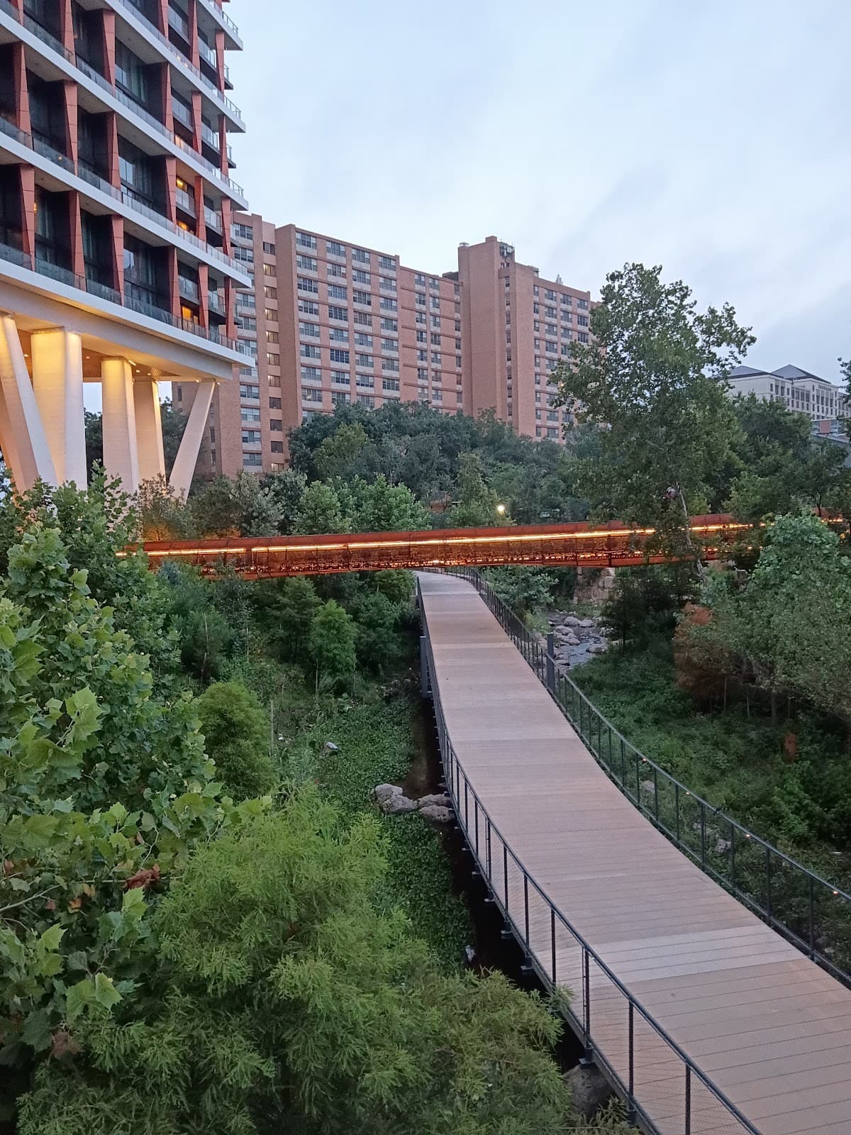 Natura Bissé x Spa at Four Seasons Hotel St. Louis, Hotel in Austin