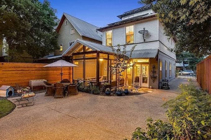 Walkable Austin Stay with Screened Patio + Workspace | Classically Modern, Hotel in Austin