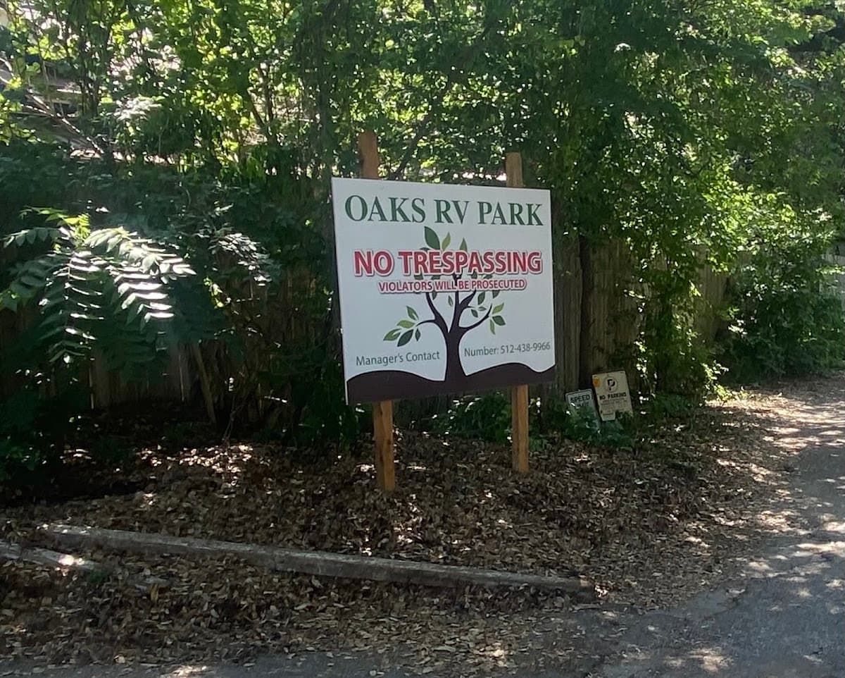 Oaks RV Park, Caravan Park in Austin