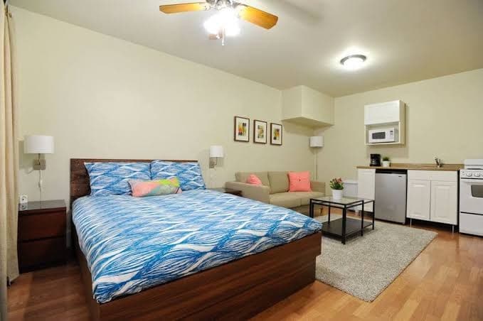 Cozy Hyde Park Guest House in Historic Central Austin Neighborhood, Holiday Home in University of Texas