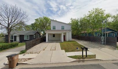 Stunning Centrally Located FUN 3BR Home, Bed & Breakfast in University of Texas