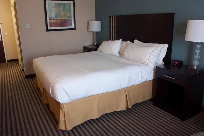 Holiday Inn Express Suites Youngstown West I 80, an IHG Hotel - Standard Double or Twin Room, Hotel in Mineral Ridge
