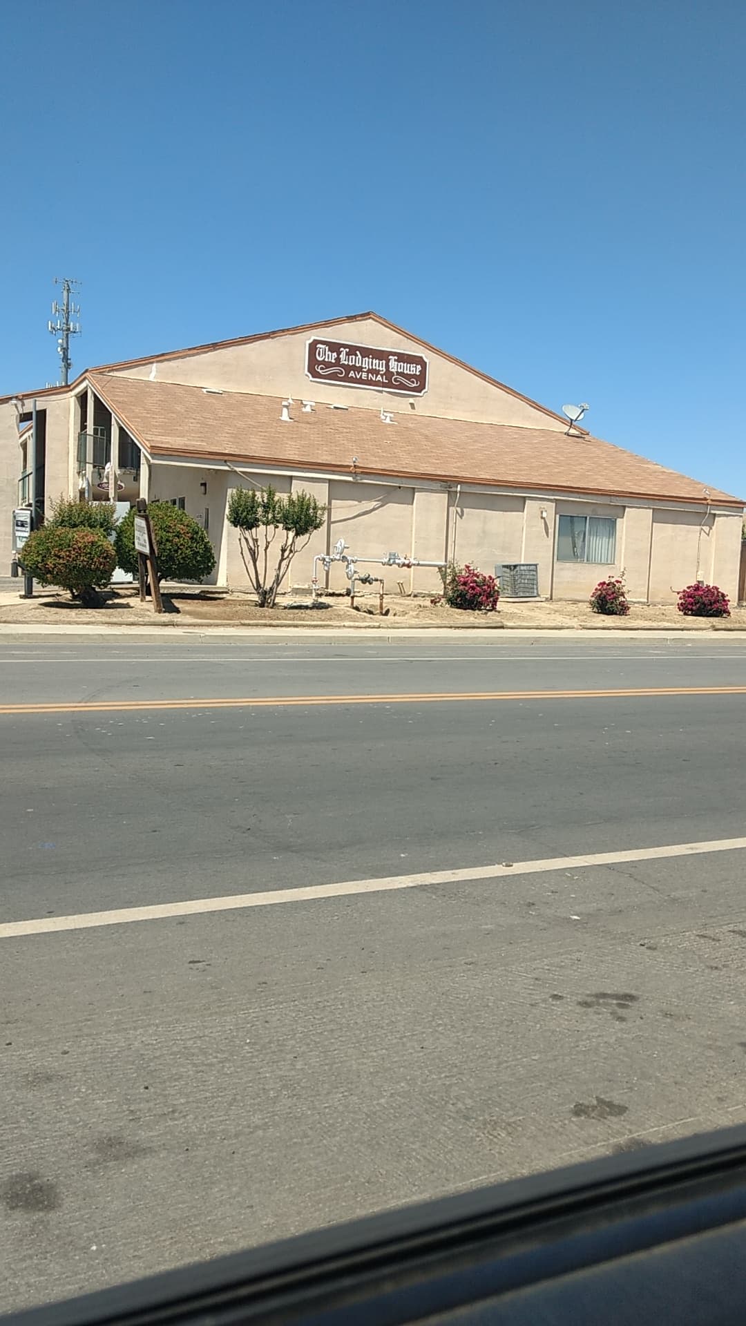 Lodge House Inn The, Hotel in Avenal