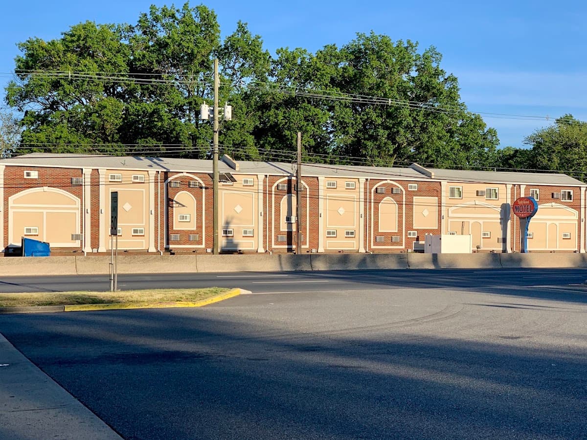 HOLLYWOOD MOTEL, Hotel in Avenel