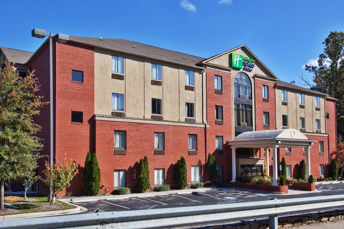 Holiday Inn Express & Suites Atlanta-Emory University Area by IHG, Hotel in North Decatur
