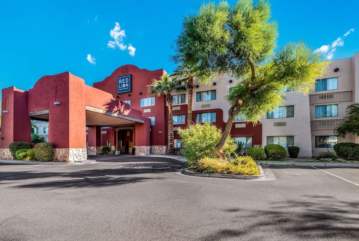 Red Lion Inn & Suites Goodyear Phoenix, Hotel in Goodyear
