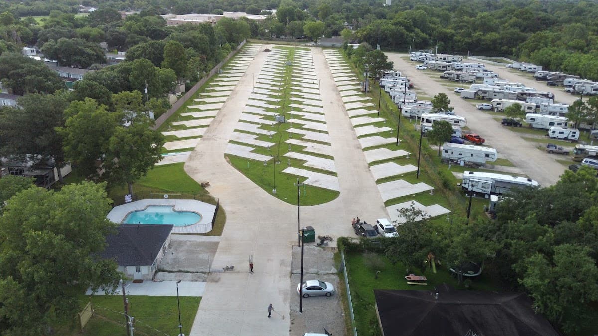 Jackie's Place RV Resort, Caravan Park in Bacliff