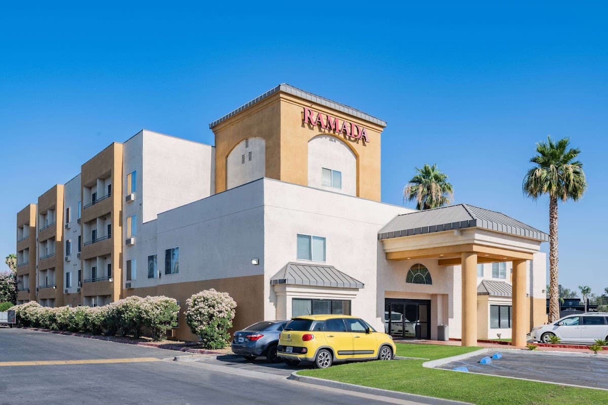 Ramada by Wyndham Bakersfield North, Hotel in Bakersfield