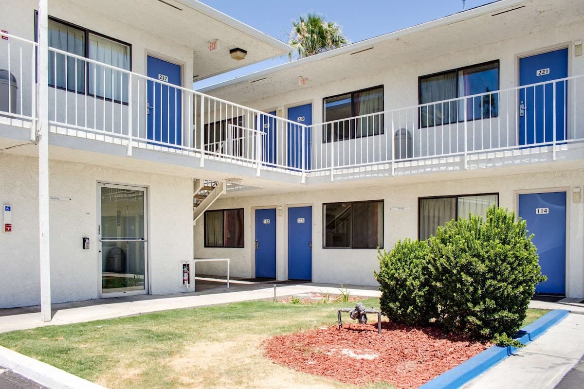 Motel 6 Bakersfield, CA - South, Hotel in Bakersfield