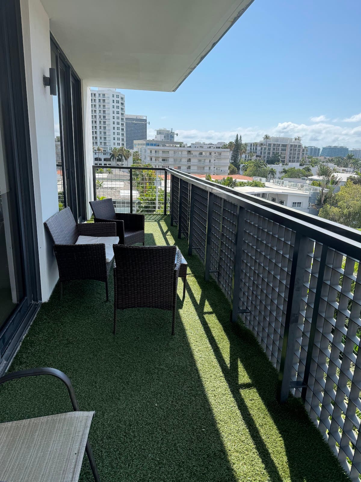 Moderno Residences By Bay Breeze, Aparthotel in Bay Harbor Islands