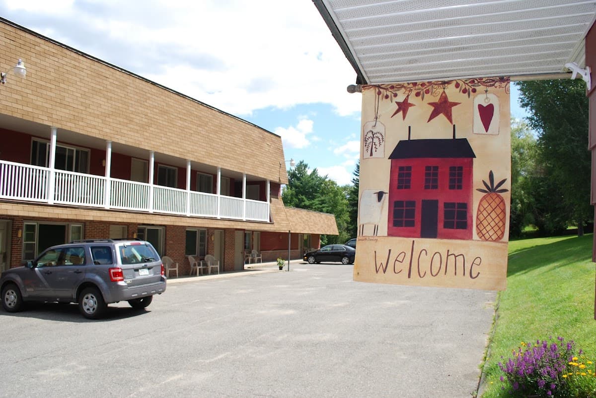 Colony Motel, Motel in Brewer