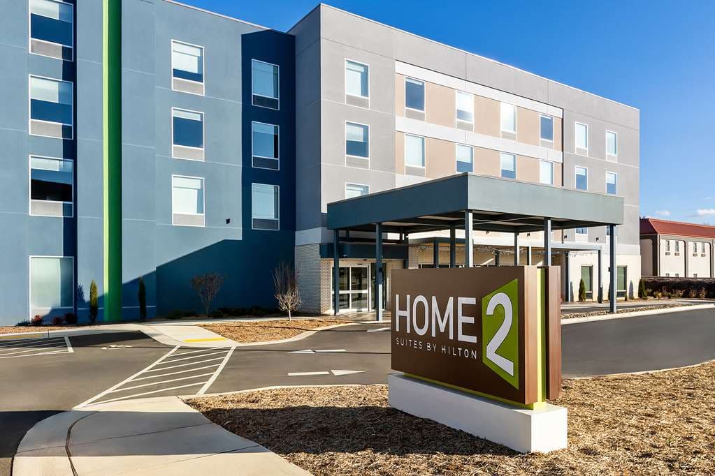 Home2 Suites by Hilton Hendersonville, Hotel in Balfour