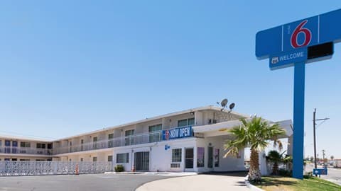 Motel 6 Barstow, CA - Route 66, Hotel in Barstow