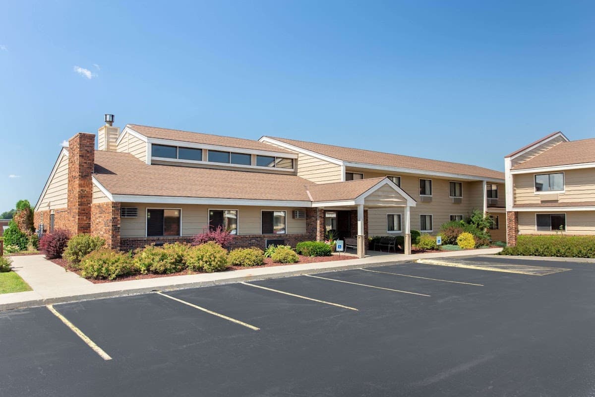 AmericInn by Wyndham West Bend, Hotel in West Bend