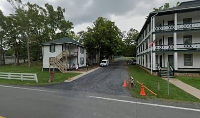 Williamsburg House, Hotel in Basye