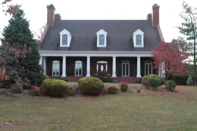Young Manor, Bed & Breakfast in Basye