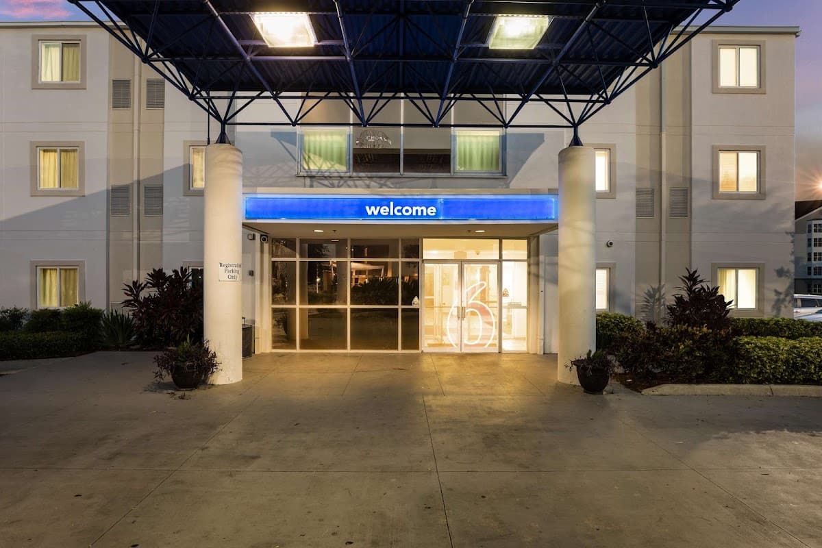 Motel 6 Orlando, FL - International Dr, Hotel in Tangelo Park