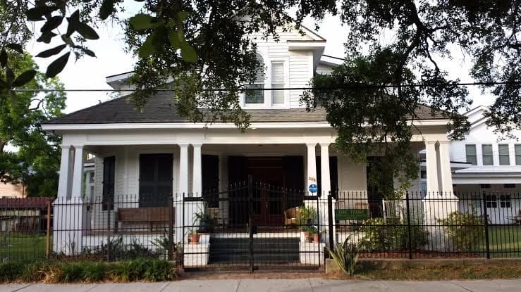 The Trust Bed & Breakfast, Bed & Breakfast in Bay Saint Louis