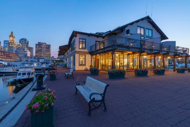 Boston Yacht Haven Inn & Marina, Hotel in North End