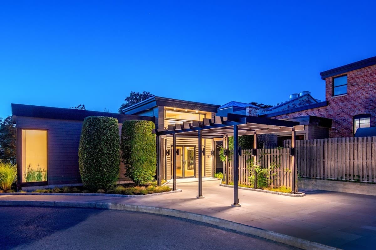 The Roundhouse Hotel, Hotel in Beacon