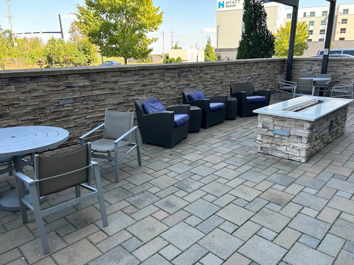 Holiday Inn Express & Suites Cincinnati North - Liberty Way by IHG, Hotel in Wetherington