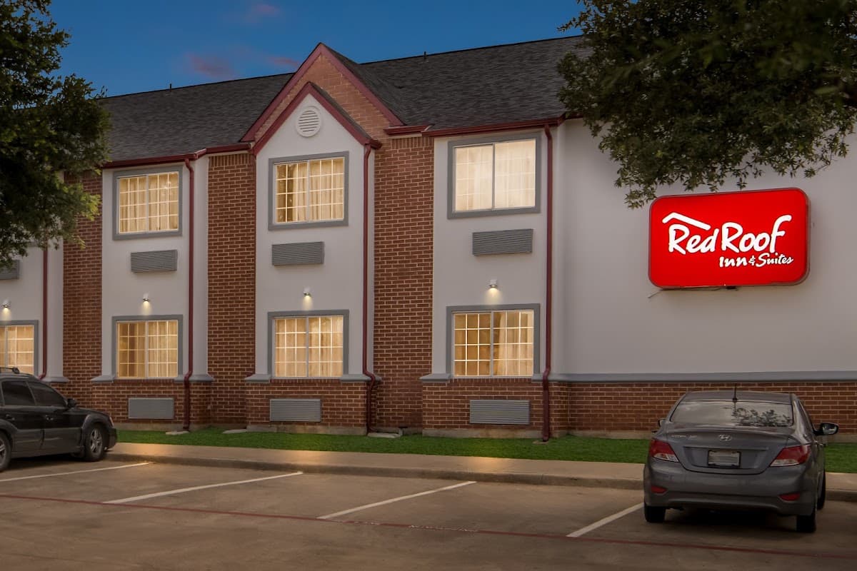 Red Roof Inn & Suites Euless - DFW Airport Southwest, Hotel in Euless