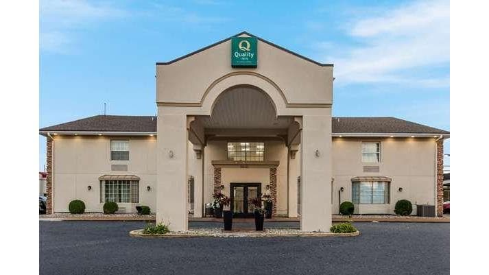 Quality Inn Saint Louis Airport, Hotel in Woodson Terrace