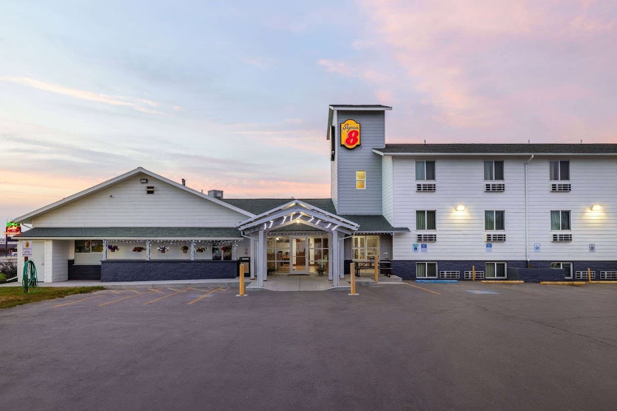 Super 8 by Wyndham Belgrade/Bozeman Airport, Hotel in Belgrade