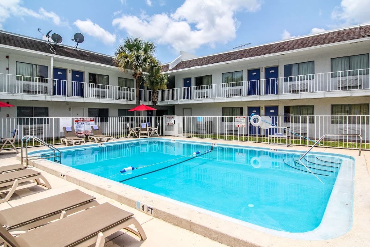 Motel 6 Jacksonville, FL - Orange Park, Hotel in Bellair-Meadowbrook Terrace
