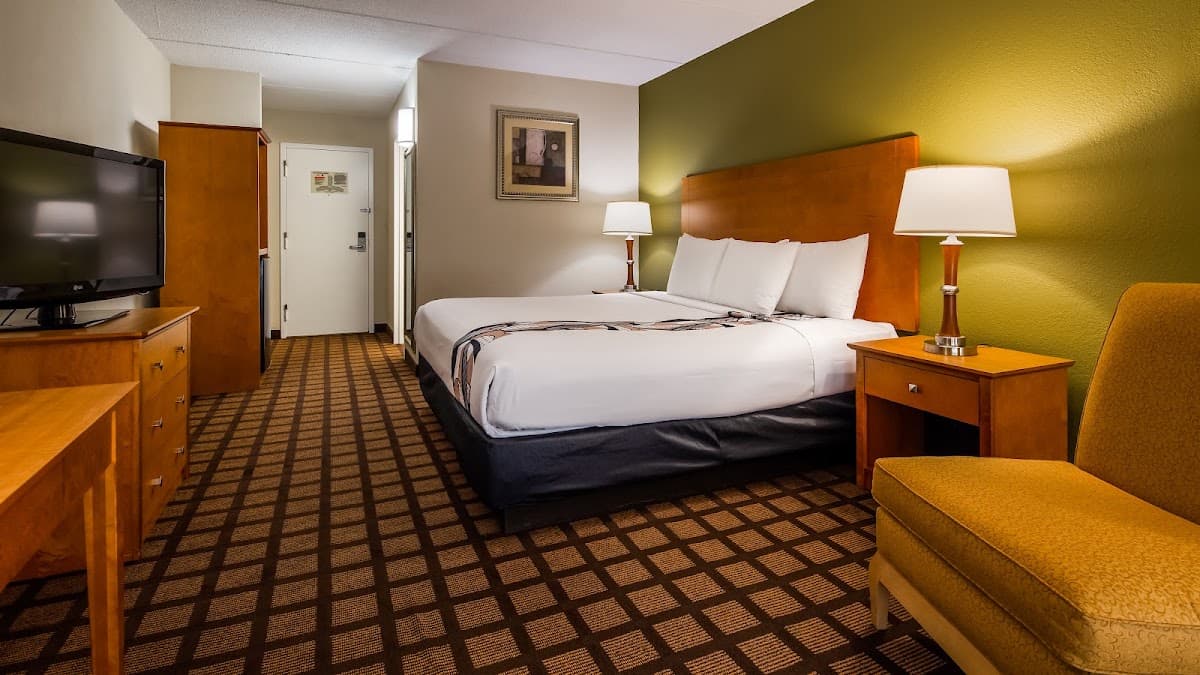 Best Western Plus Chicago Hillside, Hotel in Bellwood