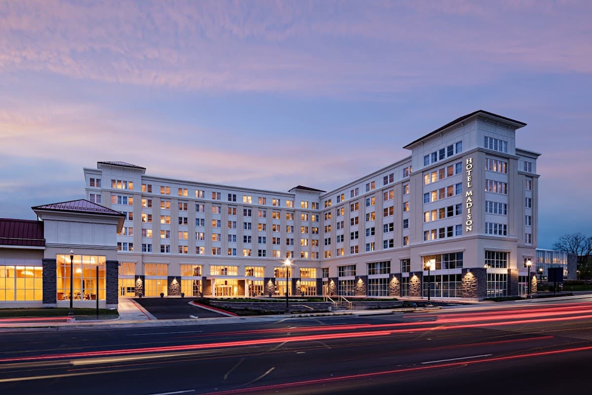 Hotel Madison & Shenandoah Valley Conference Center, Hotel in Harrisonburg