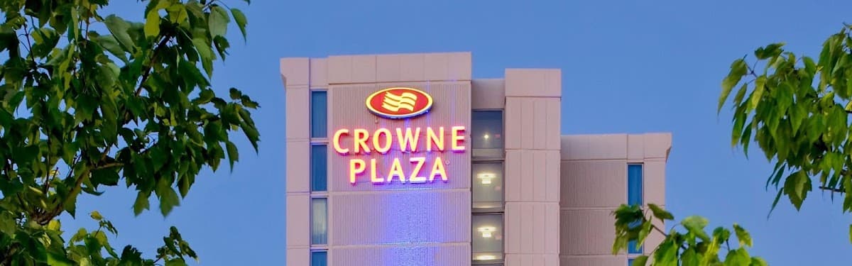 Crowne Plaza Chicago Ohare Hotel & Conf Ctr by IHG, Hotel in Schiller Park