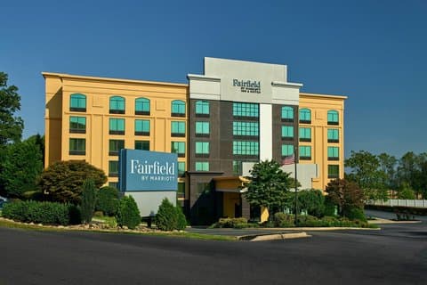 Fairfield by Marriott Inn & Suites Asheville Outlets, Hotel in Bent Creek
