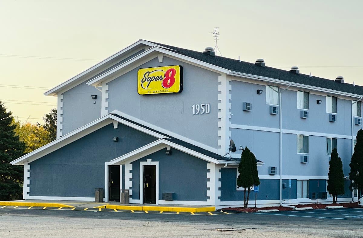 Super 8 by Wyndham Benton Harbor/St. Joseph, Hotel in Fair Plain