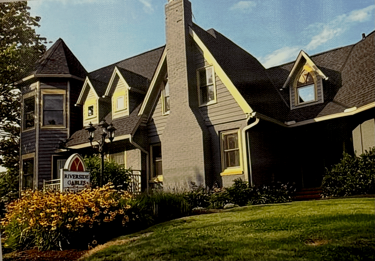 Riverside Gables Bed and Breakfast, Bed & Breakfast in Berea
