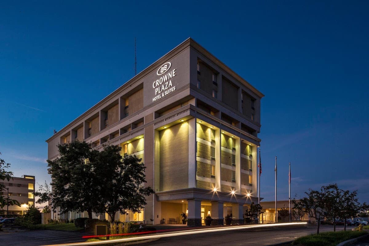 Crowne Plaza Suites Pittsburgh South by IHG, Hotel in Mount Lebanon