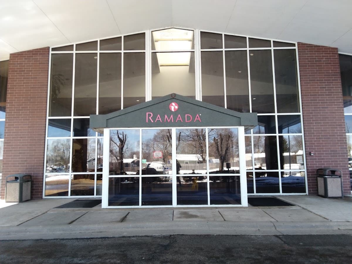 Ramada by Wyndham Bettendorf, Hotel in Bettendorf